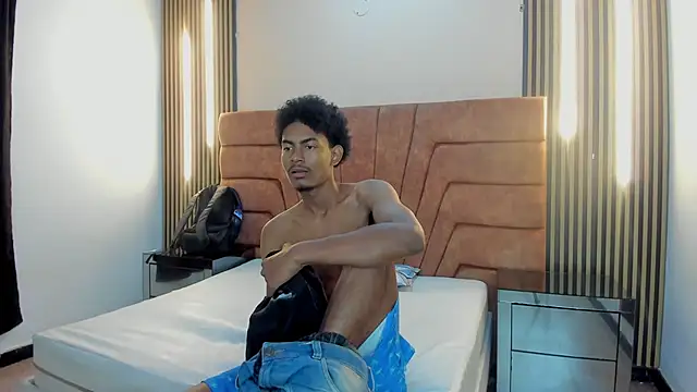 Snapshot of FYKMOR_1 chatting on December 2025 07:46:02 PM FYKMOR 1 online show from December 2025 07:46:02 PM