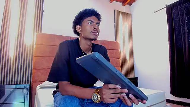 Snapshot of FYKMOR_1 chatting on November 2025 07:47:02 PM FYKMOR 1 online show from November 2025 07:47:02 PM