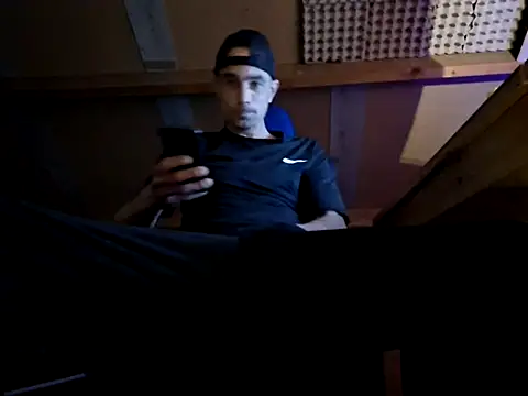 kompiee online show from October 2025 06:42:01 PM