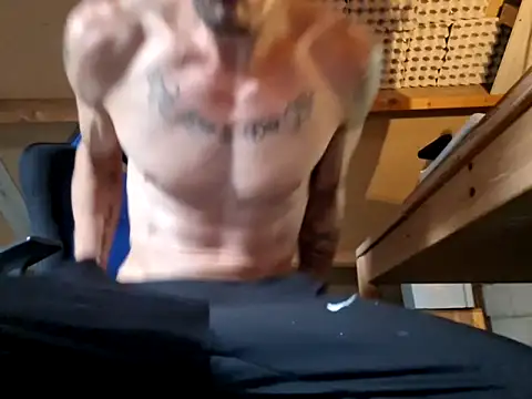 kompiee online show from October 2025 10:38:02 AM