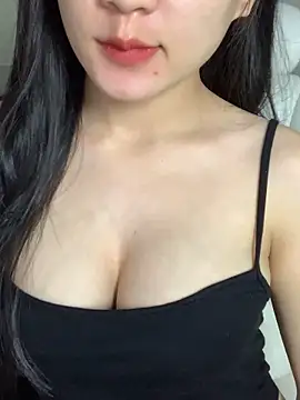 Snapshot of ___Lily___ chatting on October 2025 03:46:02 PM Lily online show from October 2025 03:46:02 PM