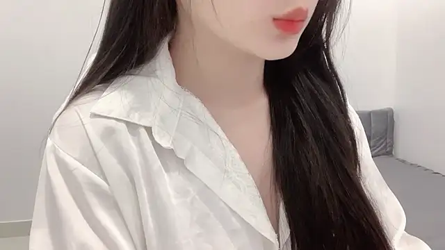 Snapshot of ___Lily___ chatting on April 2026 04:26:01 PM Lily online show from April 2026 04:26:01 PM