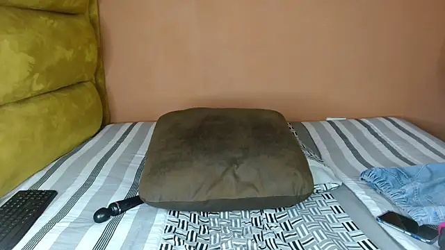 SexxyAddiict online show from February 2026 04:18:02 PM