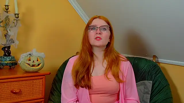 AliceAllisons online show from October 2025 08:16:01 PM