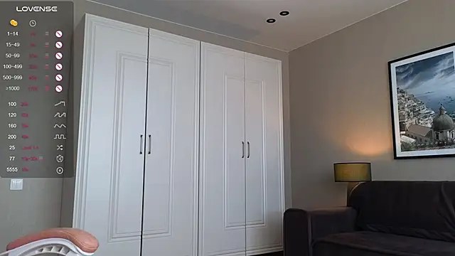 brightrays    online show from June 2026 01:44:01 AM