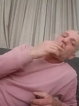 handsome8inchh online show from April 2026 12:17:01 AM