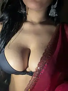 KARISHMA-STRIP online show from February 2026 08:32:02 PM