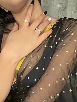 KARISHMA-STRIP online show from February 2026 06:55:01 AM