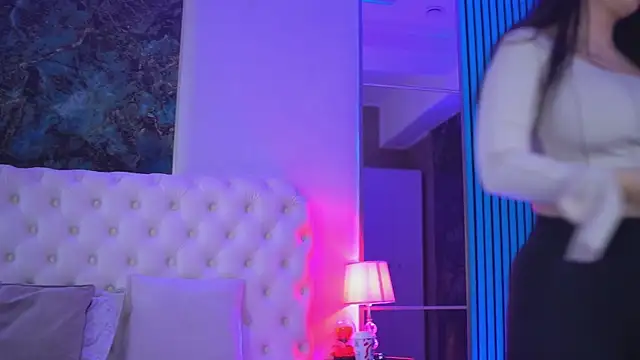 KendraMoon online show from November 2025 04:13:02 PM