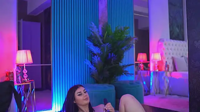 KendraMoon online show from November 2025 04:00:01 PM