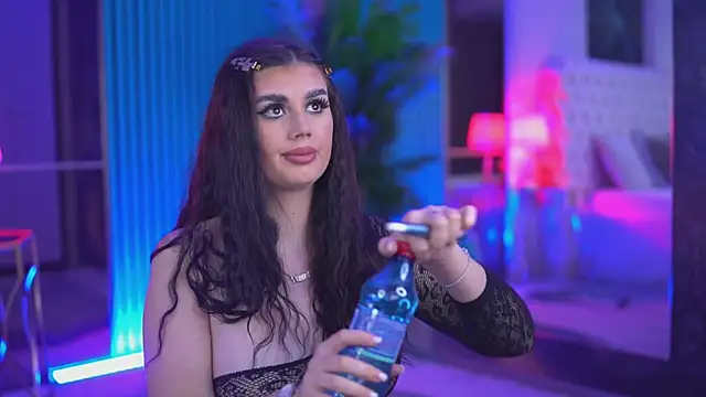 KendraMoon online show from November 2025 03:33:02 PM