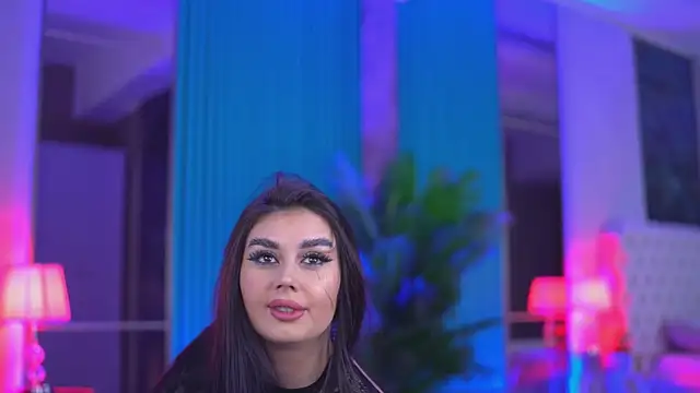 KendraMoon online show from November 2025 03:45:02 PM