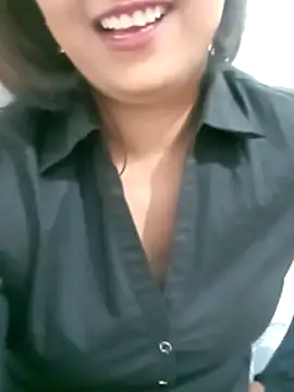 Queen Kushi4 online show from April 2026 08:57:02 PM