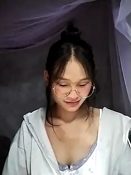 saronla 03 online show from November 2025 02:32:02 PM