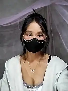 saronla 03 online show from December 2025 07:12:01 PM