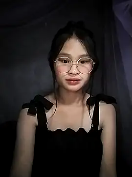 Snapshot of saronla_03 chatting on November 2025 06:33:02 PM saronla 03 online show from November 2025 06:33:02 PM