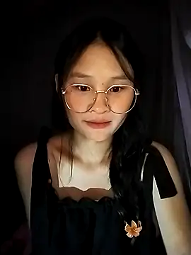 Snapshot of saronla_03 chatting on October 2025 03:57:02 PM saronla 03 online show from October 2025 03:57:02 PM