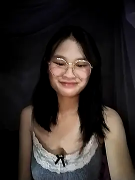 Snapshot of saronla_03 chatting on November 2025 01:37:01 PM saronla 03 online show from November 2025 01:37:01 PM