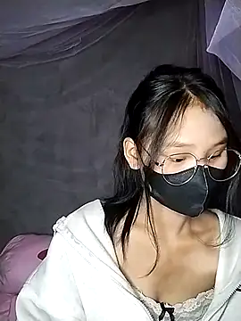 Snapshot of saronla_03 chatting on November 2025 04:04:01 AM saronla 03 online show from November 2025 04:04:01 AM