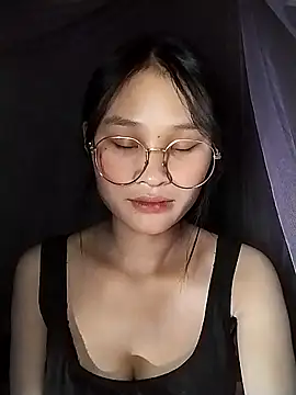 Snapshot of saronla_03 chatting on November 2025 01:15:02 PM saronla 03 online show from November 2025 01:15:02 PM