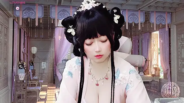 Snapshot of LuckyCute-Tutu chatting on April 2026 02:21:01 PM LuckyCute-Tutu online show from April 2026 02:21:01 PM