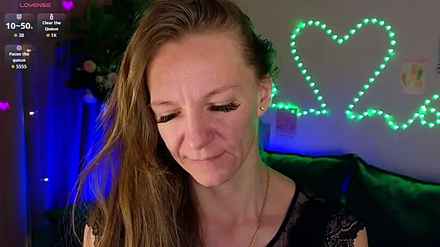 Jesica mooon online show from February 2026 01:35:02 AM