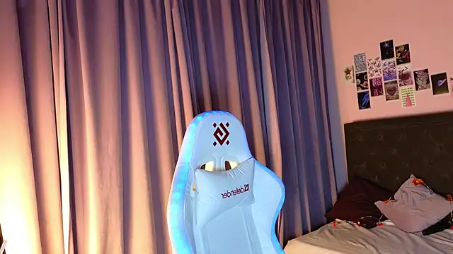 Jesica mooon online show from November 2025 01:31:02 AM