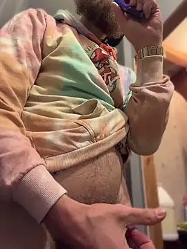 Snapshot of high3ndlowlife chatting on April 2026 06:19:01 AM high3ndlowlife online show from April 2026 06:19:01 AM