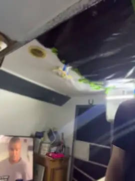 Snapshot of high3ndlowlife chatting on May 2026 04:11:02 AM high3ndlowlife online show from May 2026 04:11:02 AM