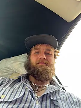 Snapshot of high3ndlowlife chatting on February 2026 07:33:02 PM high3ndlowlife online show from February 2026 07:33:02 PM