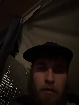 Snapshot of high3ndlowlife chatting on December 2025 12:02:01 AM high3ndlowlife online show from December 2025 12:02:01 AM