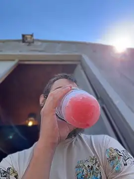 Snapshot of high3ndlowlife chatting on April 2026 05:27:02 PM high3ndlowlife online show from April 2026 05:27:02 PM