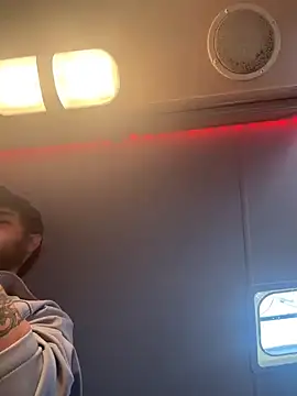 Snapshot of high3ndlowlife chatting on January 2026 05:27:02 PM high3ndlowlife online show from January 2026 05:27:02 PM