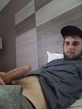 Snapshot of high3ndlowlife chatting on November 2025 06:45:01 PM high3ndlowlife online show from November 2025 06:45:01 PM