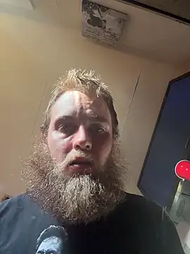 Snapshot of high3ndlowlife chatting on April 2026 03:13:01 AM high3ndlowlife online show from April 2026 03:13:01 AM