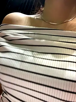   BabyShowPublic   online show from November 2025 03:16:02 PM