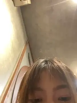   BabyShowPublic   online show from December 2025 04:57:01 PM