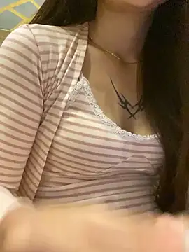   BabyShowPublic   online show from February 2026 11:34:01 AM