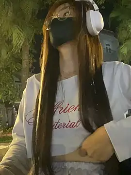   BabyShowPublic   online show from April 2026 01:29:02 PM