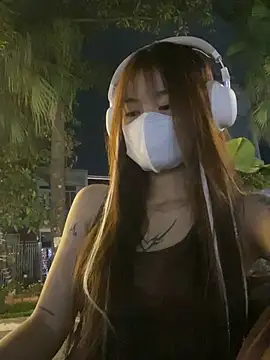   BabyShowPublic   online show from April 2026 03:24:02 PM