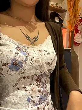   BabyShowPublic   online show from November 2025 11:15:02 AM