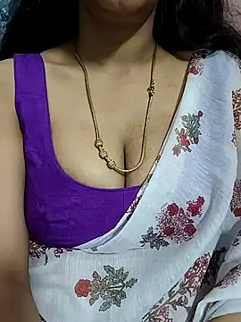 Snapshot of Thamilmegalai chatting on September 2025 06:54:02 PM Thamilmegalai online show from September 2025 06:54:02 PM