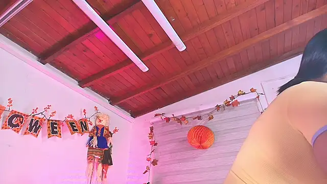 Snapshot of emma_madi chatting on October 2025 12:04:01 PM emma madi online show from October 2025 12:04:01 PM