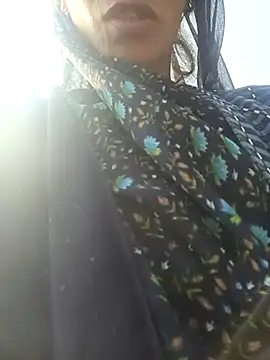 Juhi chawla online show from November 2025 03:31:02 AM