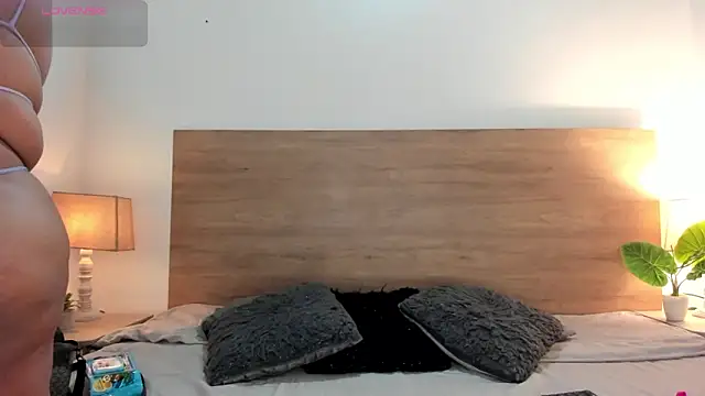 BellaNixs online show from February 2026 12:16:02 PM