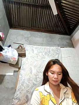 Snapshot of ur_hotsiren chatting on November 2025 03:49:02 PM ur hotsiren online show from November 2025 03:49:02 PM