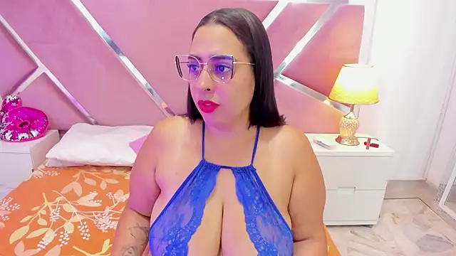 GeminisClark online show from October 2025 12:39:02 PM