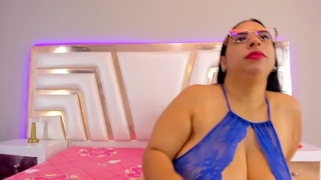 GeminisClark online show from July 2026 12:28:01 PM