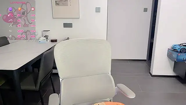 Scarlett-bb online show from September 2025 07:20:01 PM