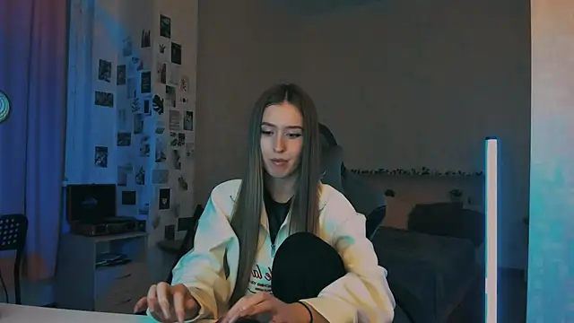 yourrdanceteacher online show from November 2025 07:58:01 PM